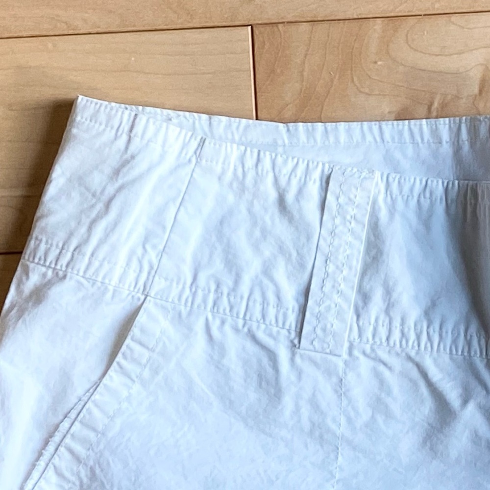 refuge White Cotton Casual Women's Shorts - Picture 2 of 3